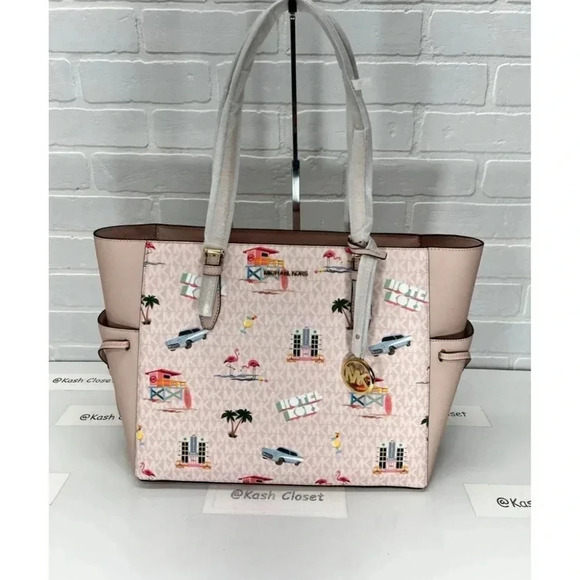 Michael Kors Gilly large printed drawstring travel tote bag Lt powderblush